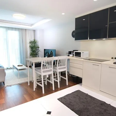 Apartamento Modern & Cozy 1bdr In Vibrant Beyolu